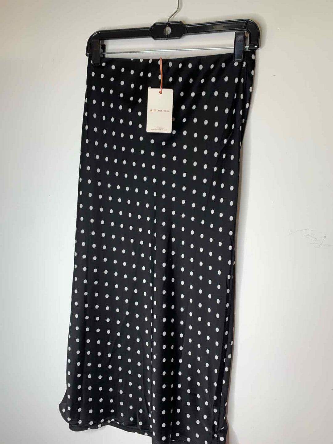 Women Size S Skies are Blue polkadot long skirt