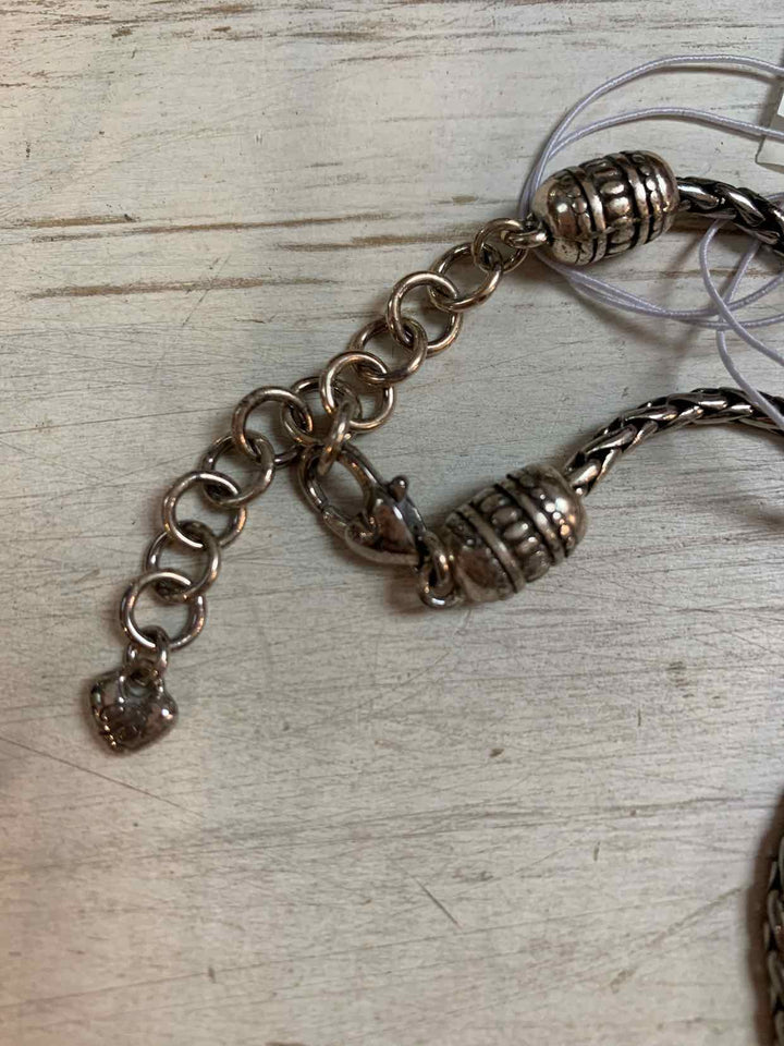 Brighton Size M/L silver Necklace
