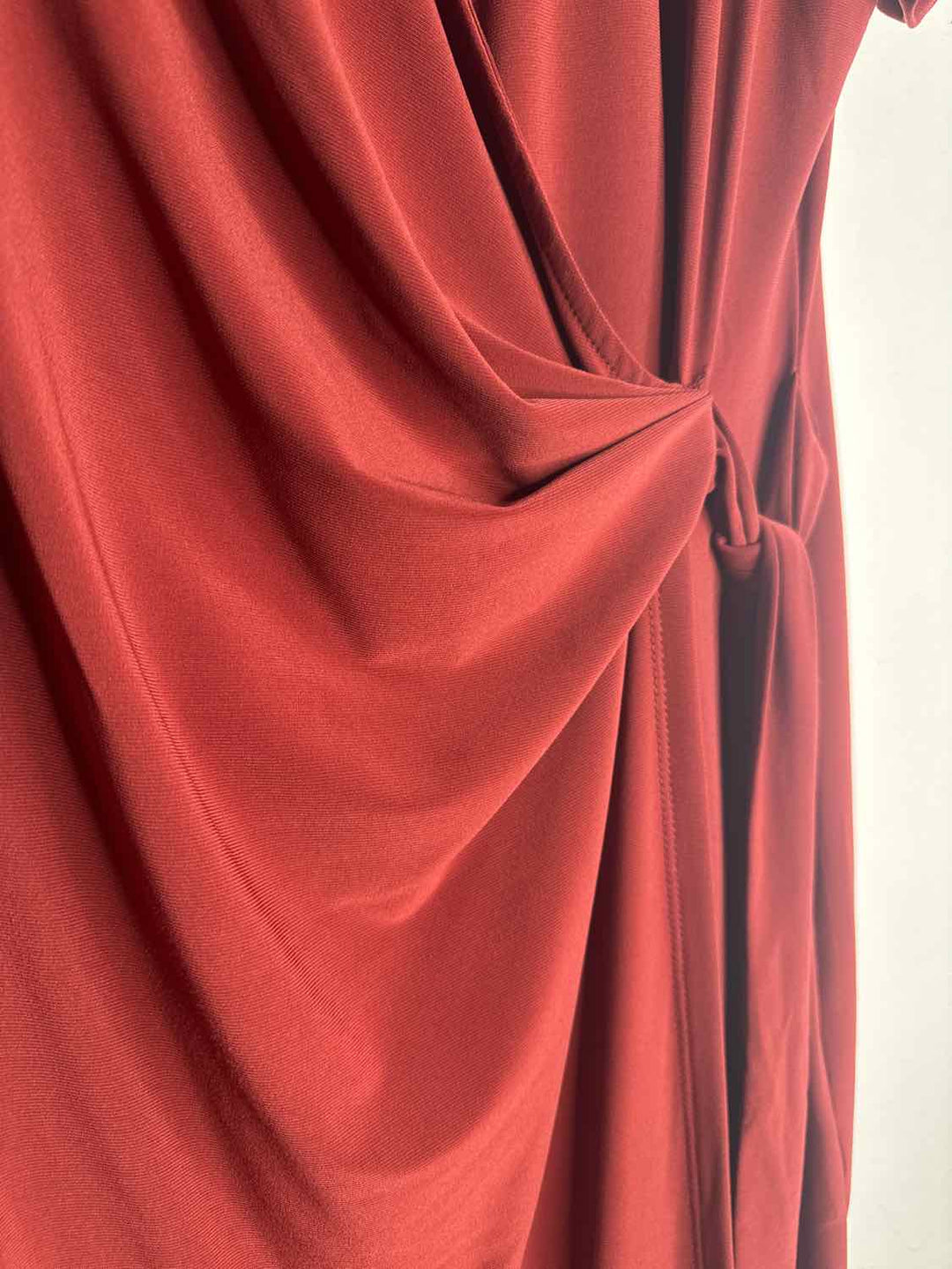 Anne Klein Size 16 Red short sleeve