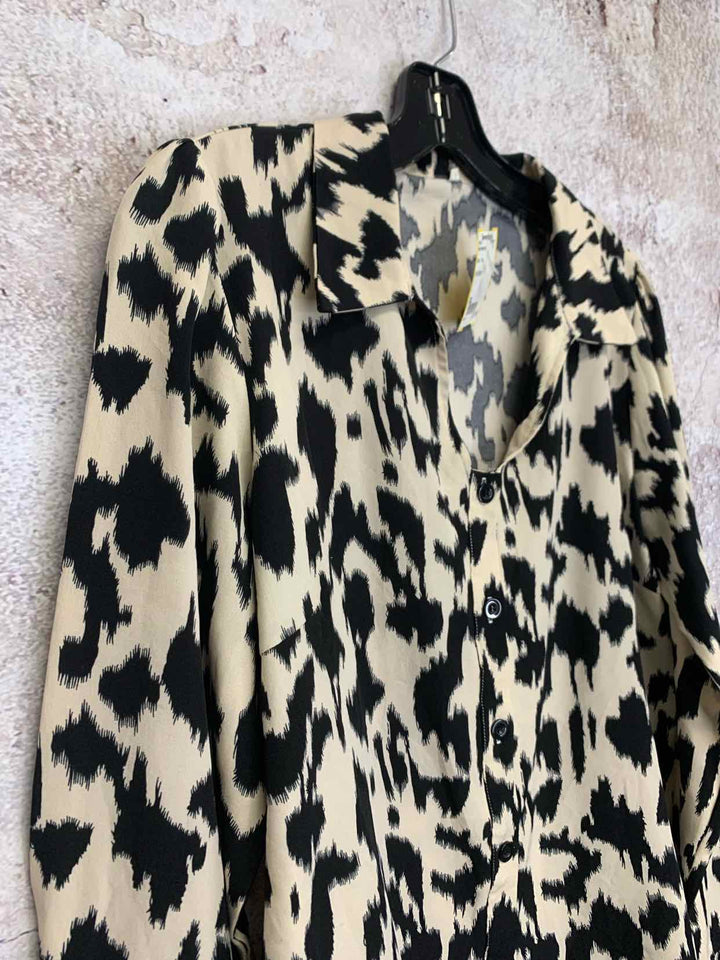 Size XL Blue long sleeve top