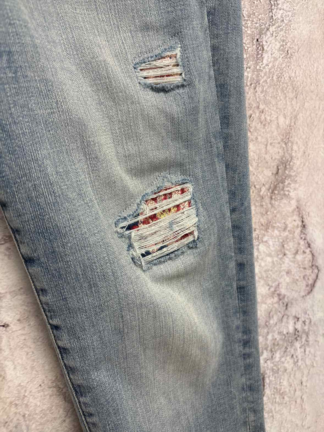 Women Size 8 White Black Market denim Jeans