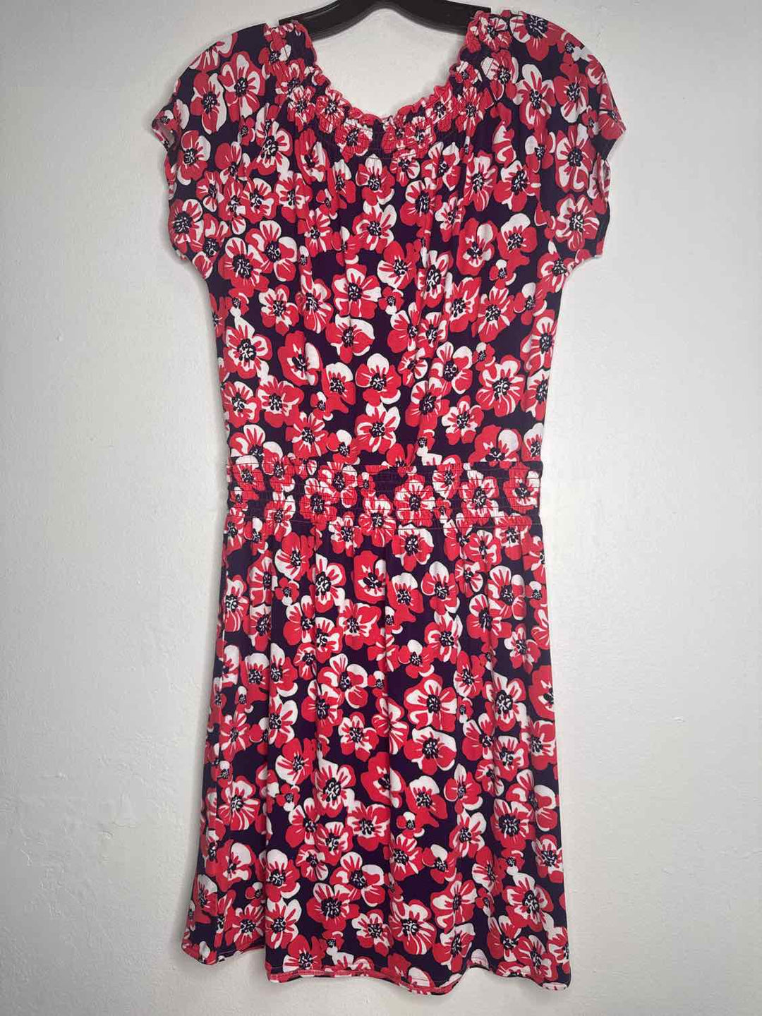 Lilly Pulitzer Size M Pink Floral short sleeve