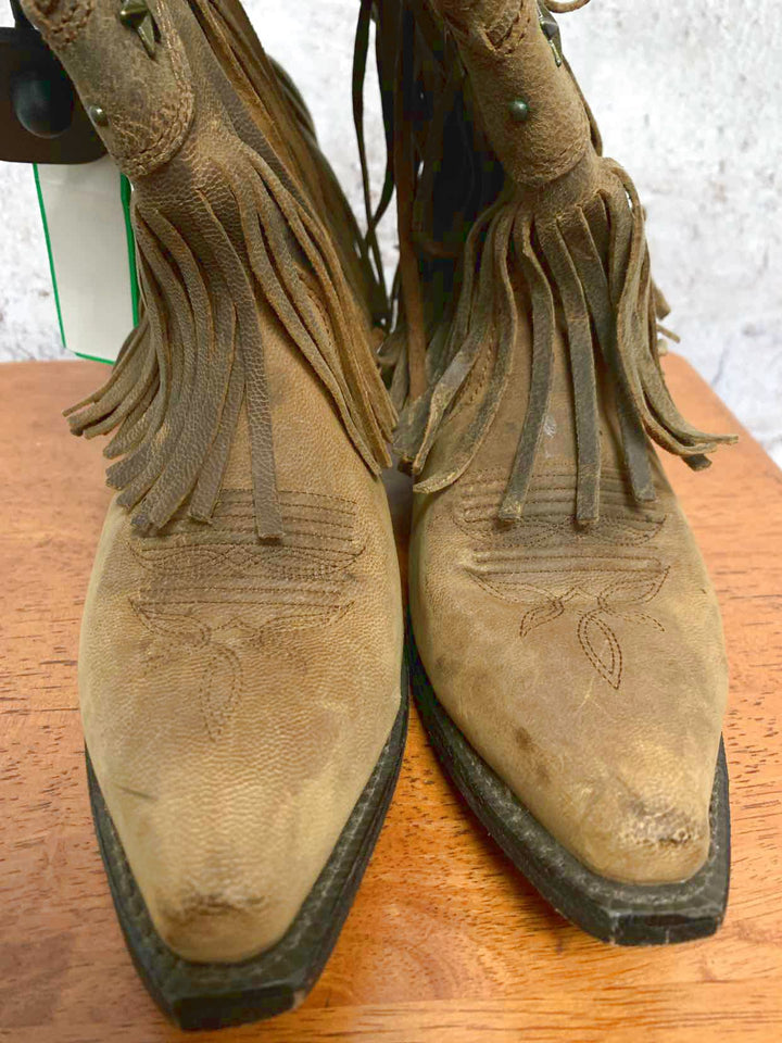 Dingo Brown W Shoe Size 7.5 cowgirl boot