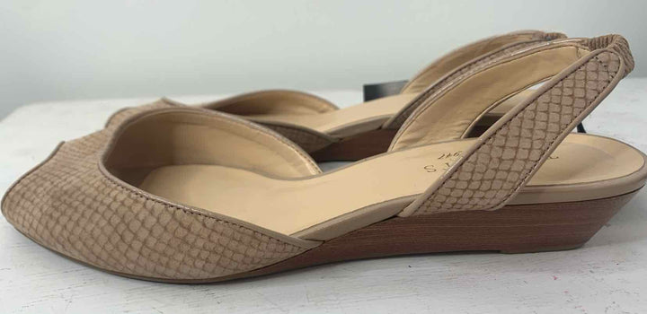 Talbots tan W Shoe Size 8 wedge