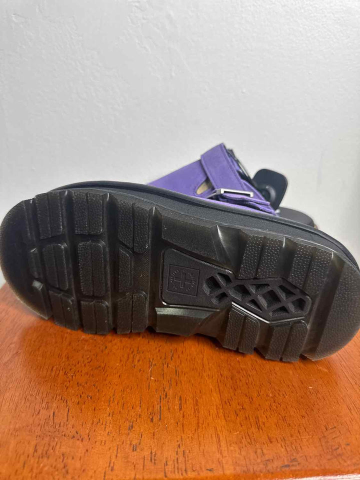 Dr Martens Shoe Size 8 Purple flat shoe