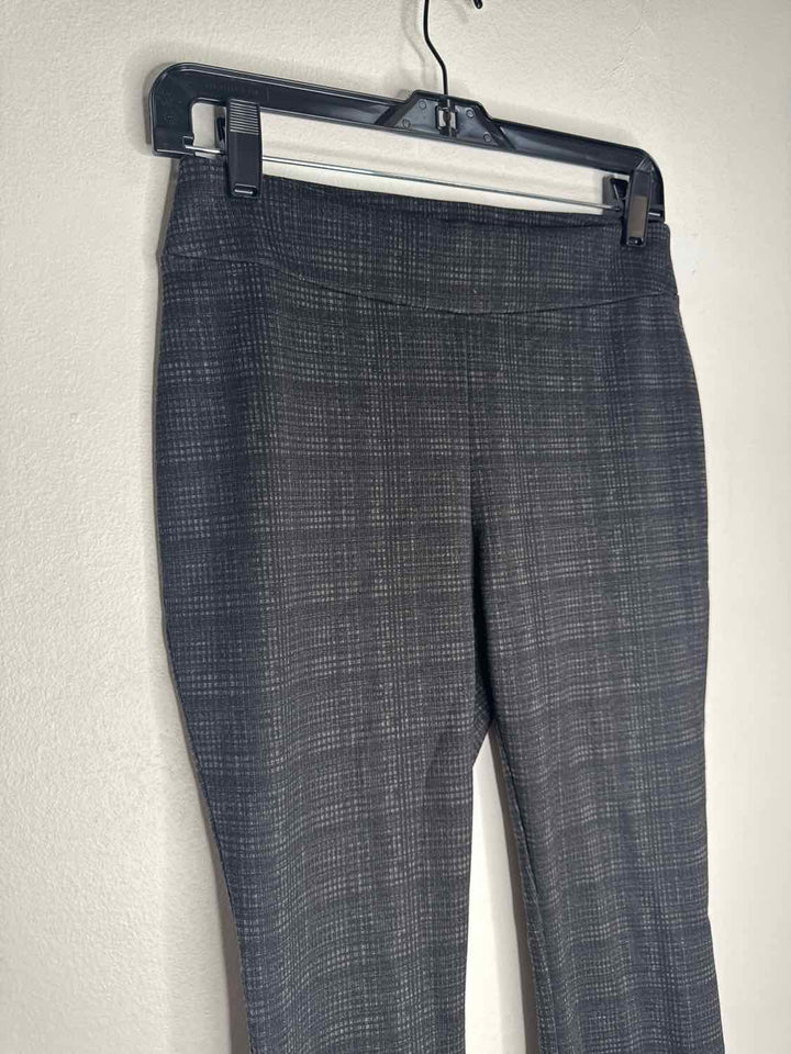 Women Size XS White Black Market Grey casual