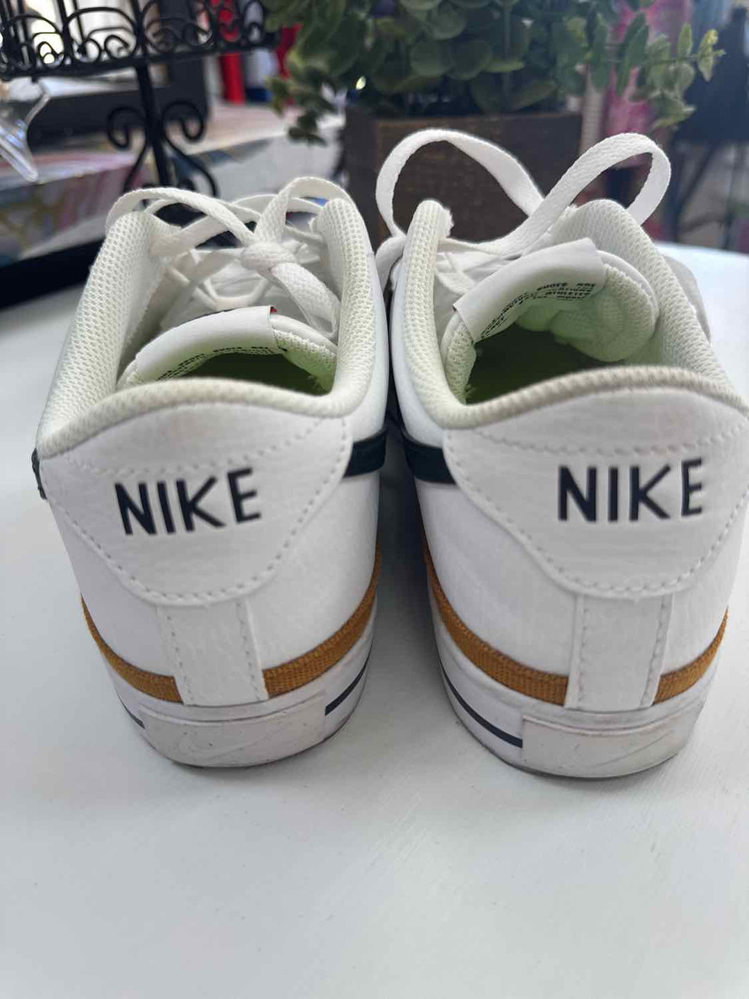 Nike Shoe Size 8.5 White athletic sneaker