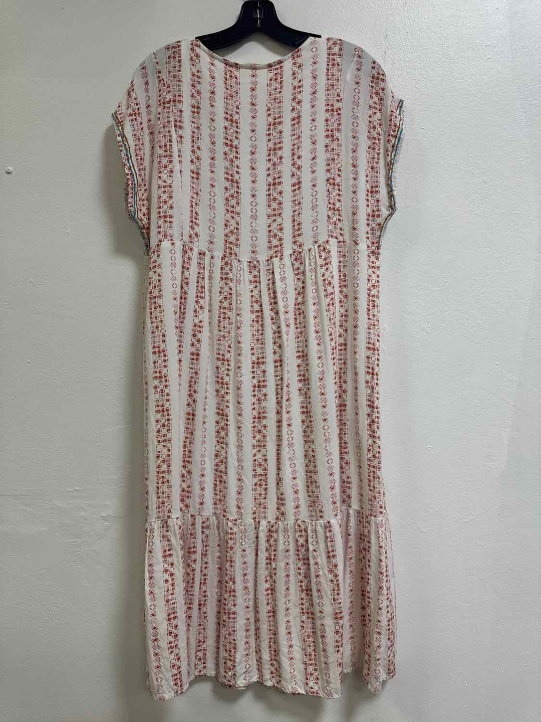 Savanna Jane Size S White short sleeve