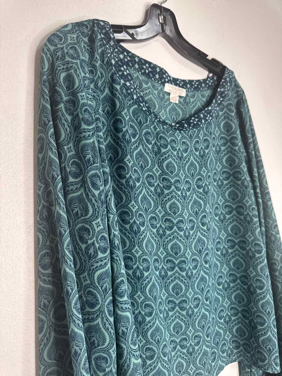 Finn & Grace Size L Teal Wide Sleeve long sleeve top
