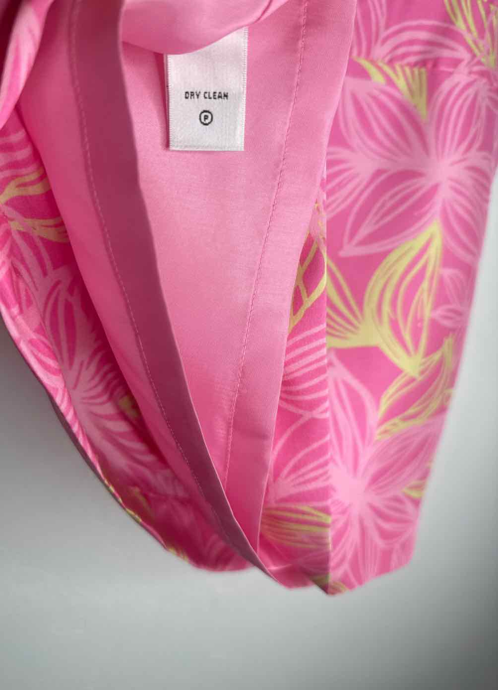 Lilly Pulitzer Size 8 Pink V-neck Floral sleeveless
