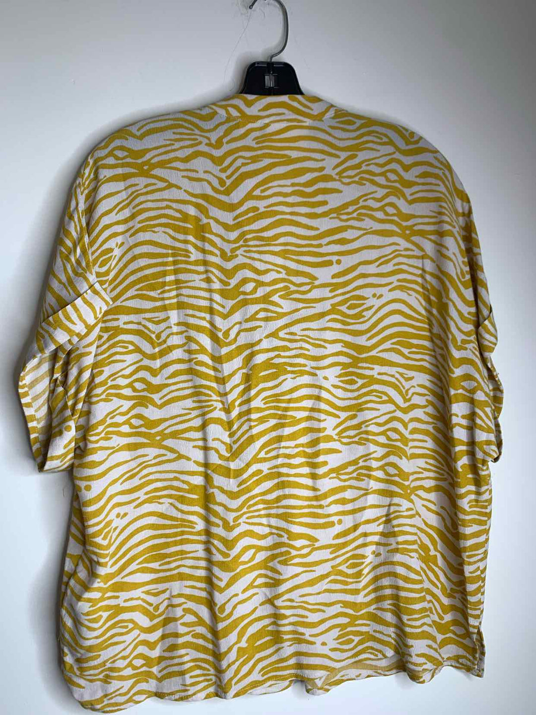 Maeve Women Size M Yellow short sleeve top