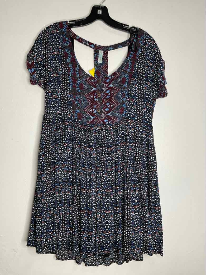 Free People Size XS Navy Burgundy short sleeve