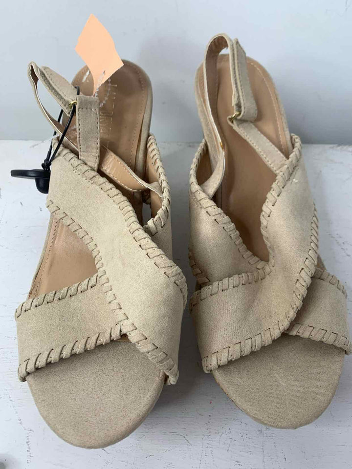 Lane Bryant Beige W Shoe Size 11 wedge