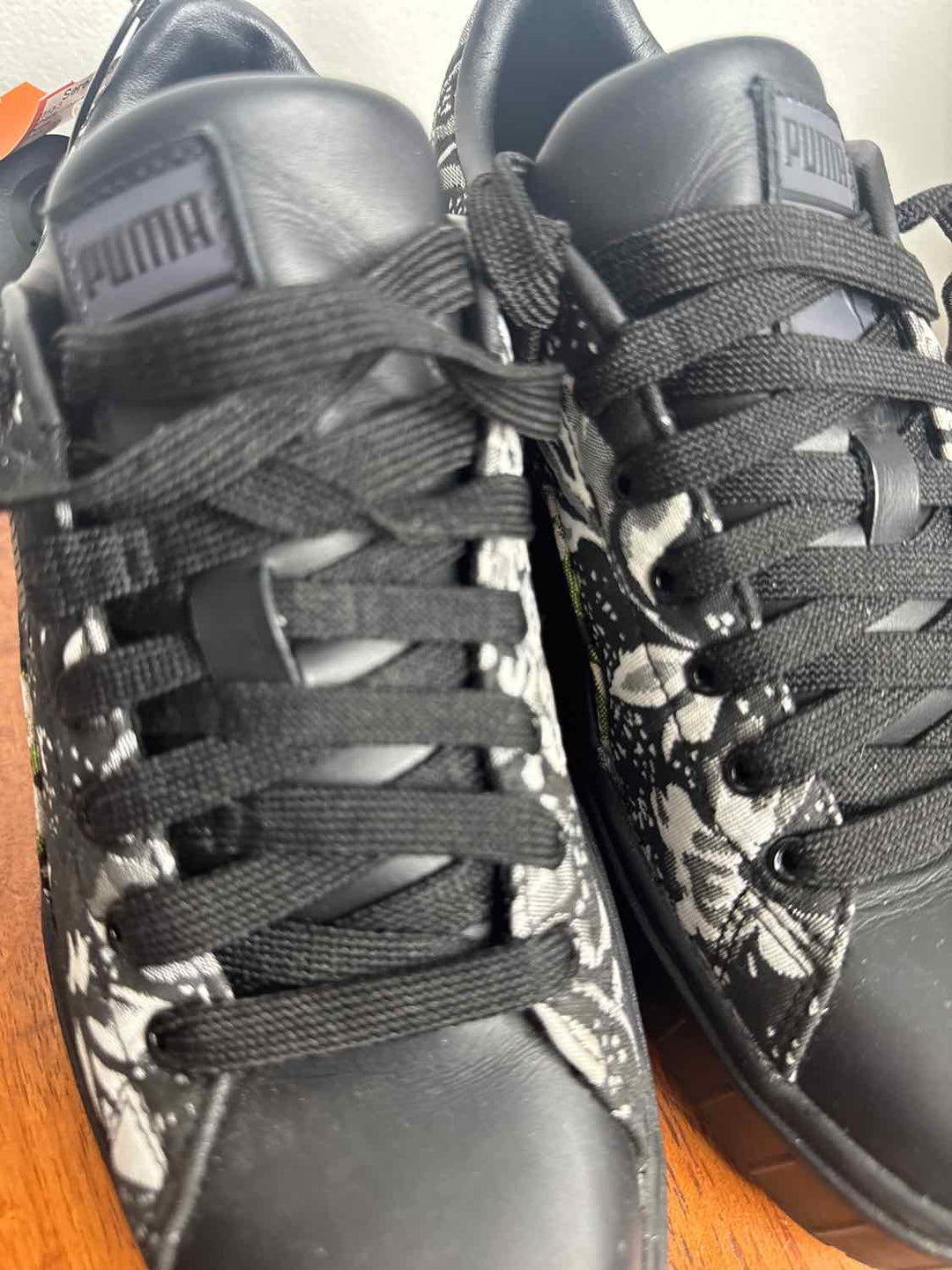 Puma Shoe Size 8 Black athletic sneaker