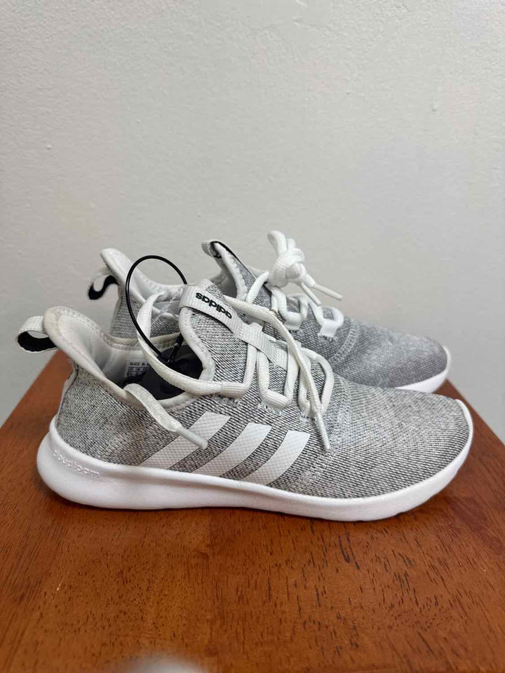 Adidas Shoe Size 8 Grey athletic sneaker