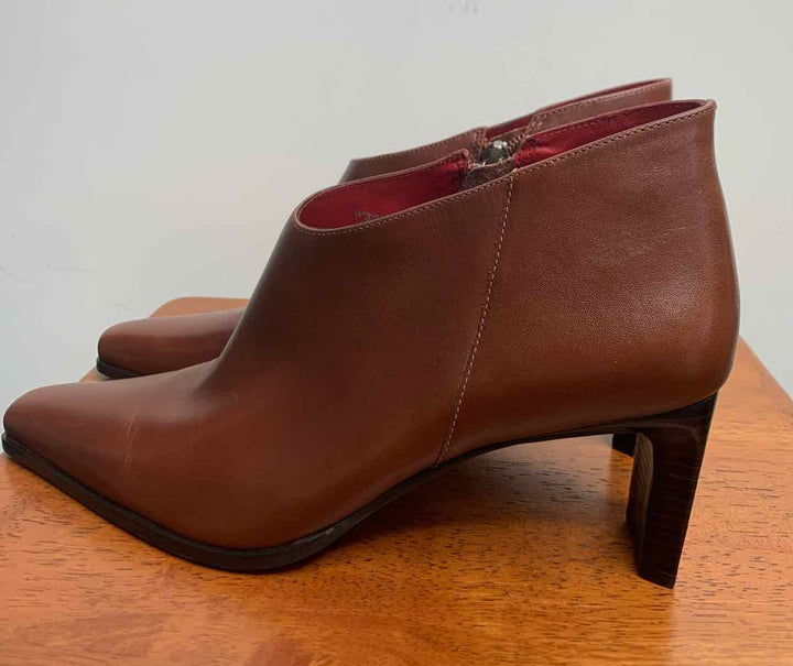 Tommy Hilfiger Brown W Shoe Size 9 ankle boots