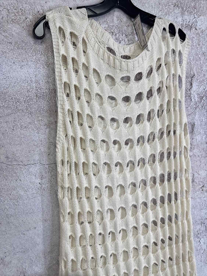 Women Size One Size Ivory cover-Up