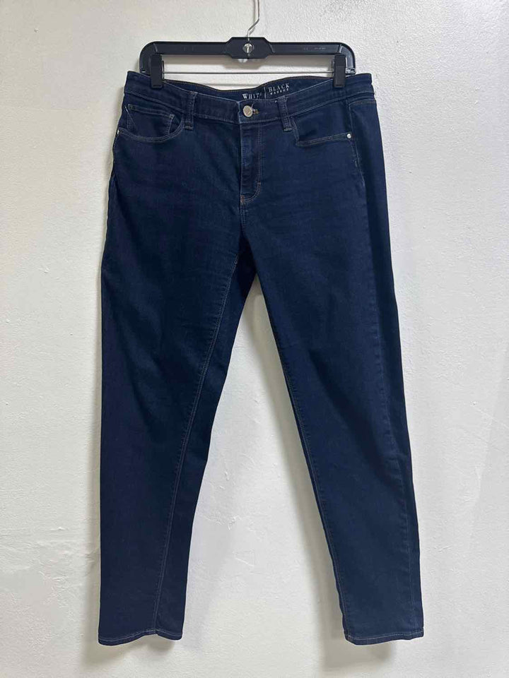Women Size 8 White Black Market denim Jeans