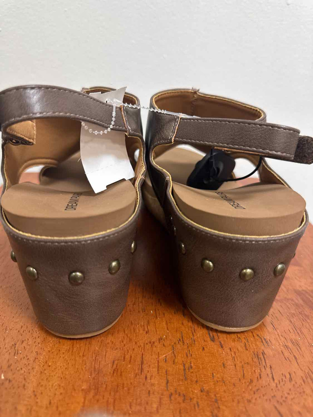 Dream Pairs Shoe Size 11 Camel medium heel