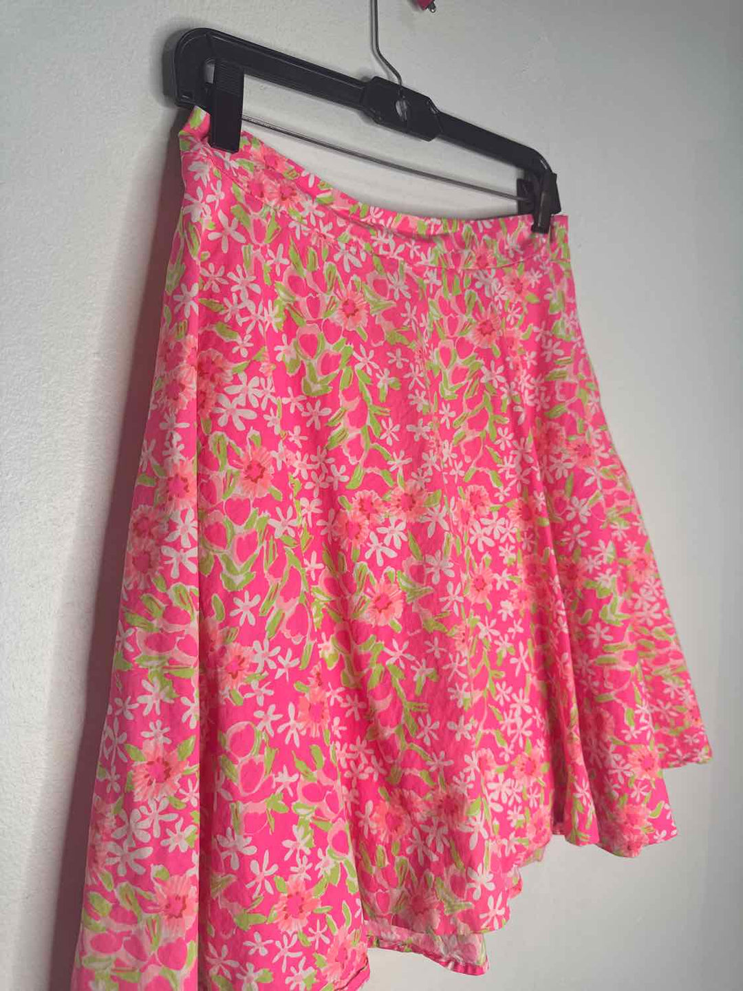 Lilly Pulitzer Size 8 Pink knee length skirt