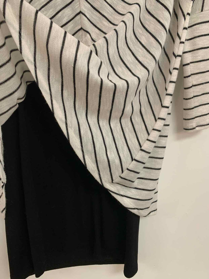 Women Size M White Black Market striped long sleeve dress