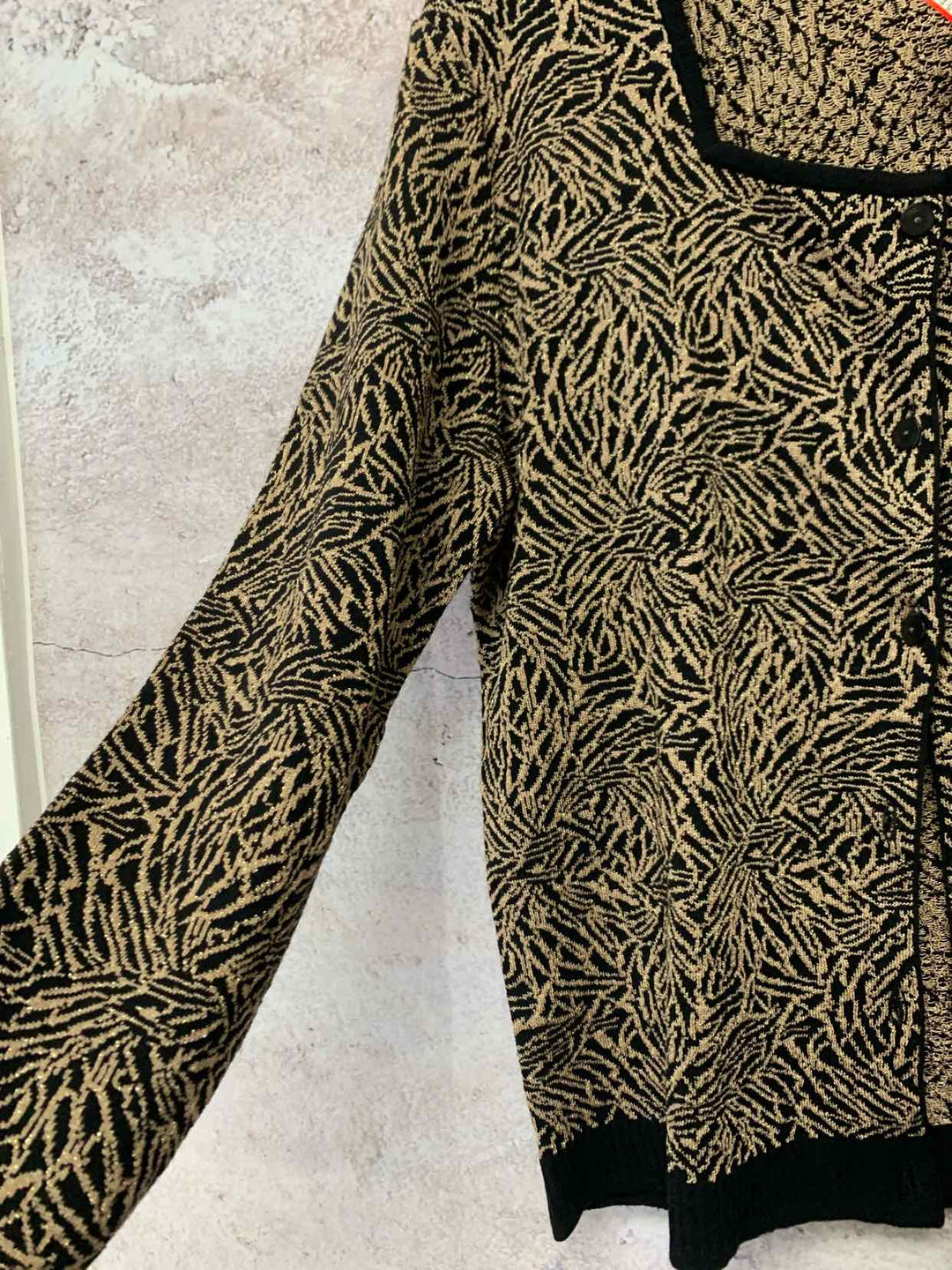 Dana Buchman Size L Black and Gold short sleeve top