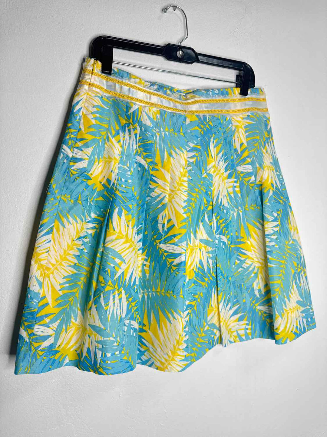 Lilly Pulitzer Size L Blue knee length skirt