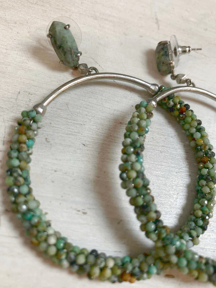 Kendra Scott Size M/L gold Earrings