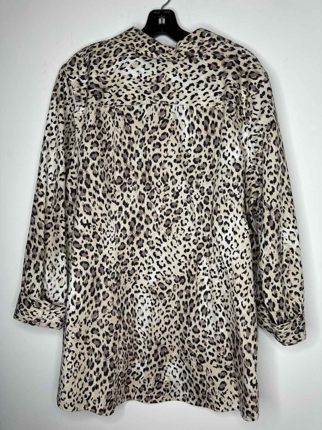 Chicos Women Size 3 Animal Print long sleeve top