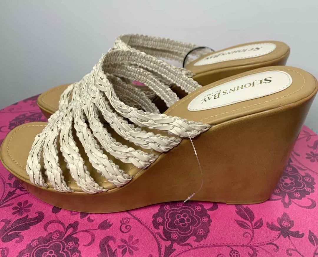 St Johns Bay Ivory W Shoe Size 9 wedge