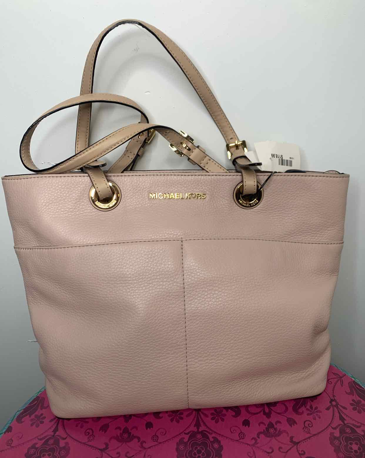 Michael Michael Kors popular pink shoulder bag