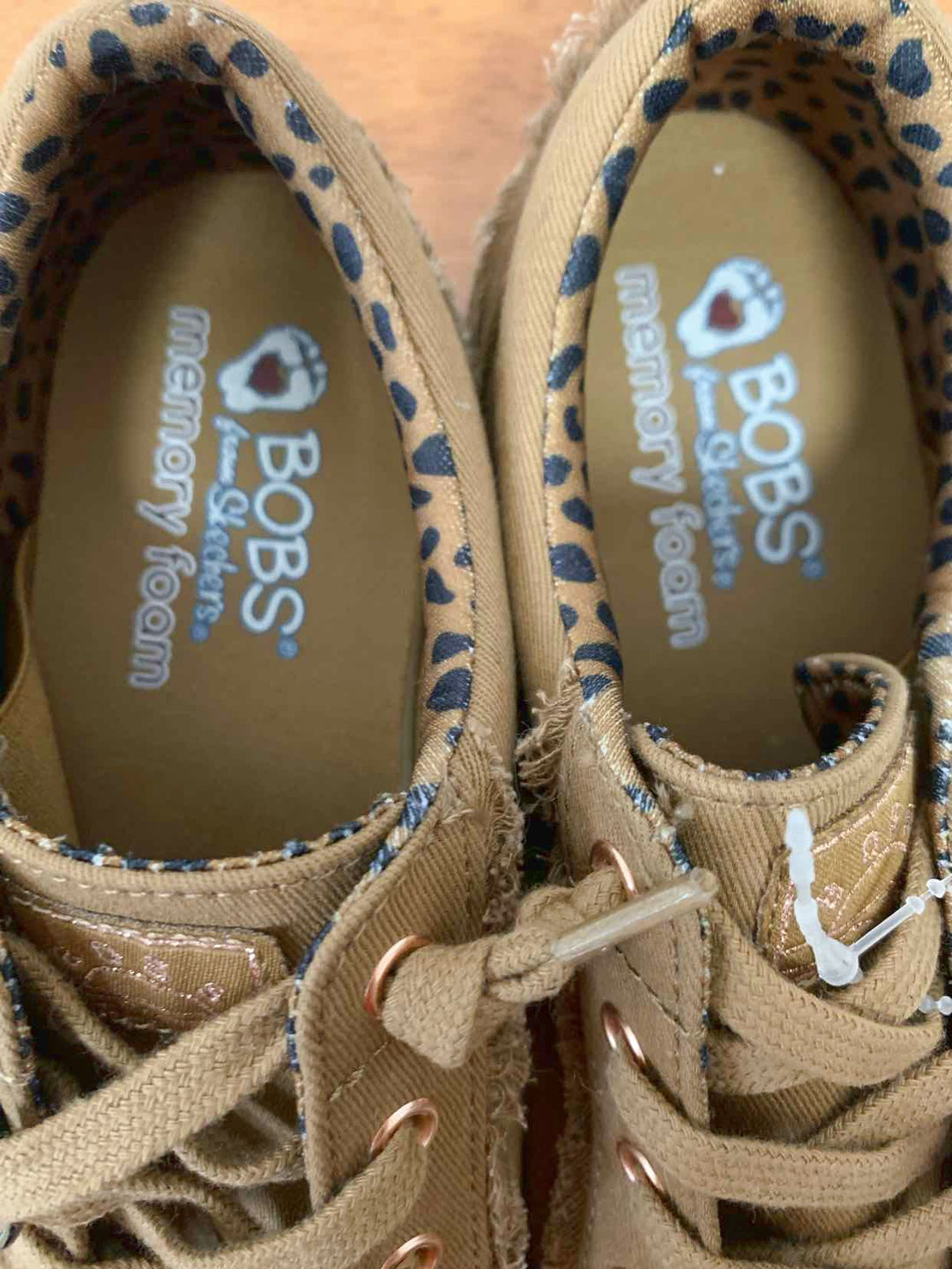 B.O.B.S Shoe Size 7 Brown athletic sneaker