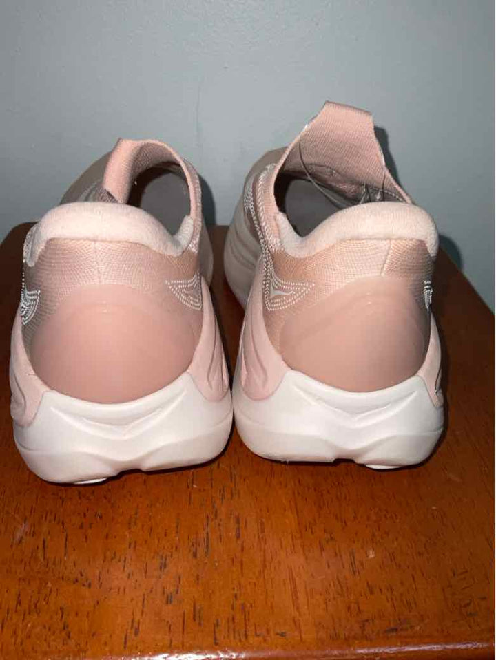 HOKA Shoe Size 8.5 Rose athletic sneaker