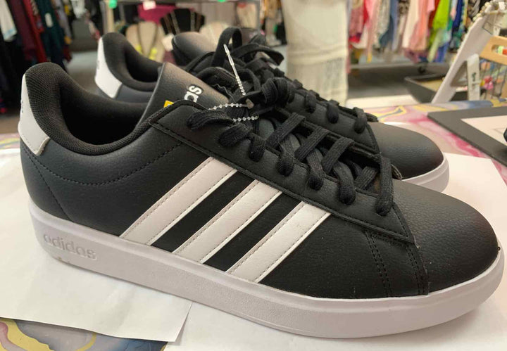 Adidas Shoe Size 9.5 Black athletic sneaker