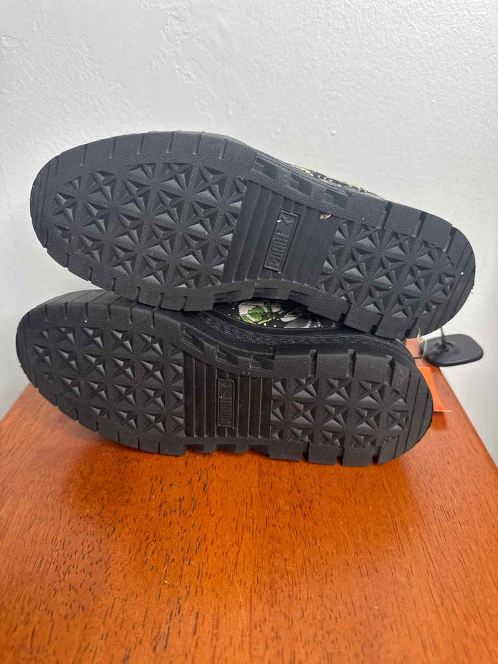 Puma Shoe Size 8 Black athletic sneaker