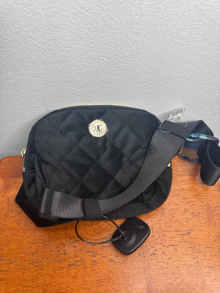 Wantable Black crossbody