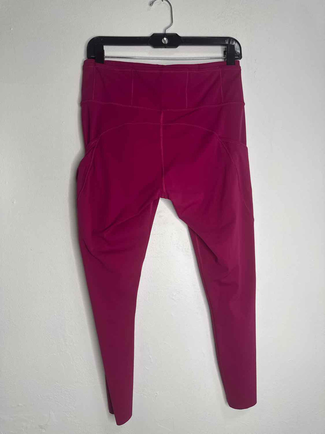 Women Size L Lululemon Hot Pink athletic pant