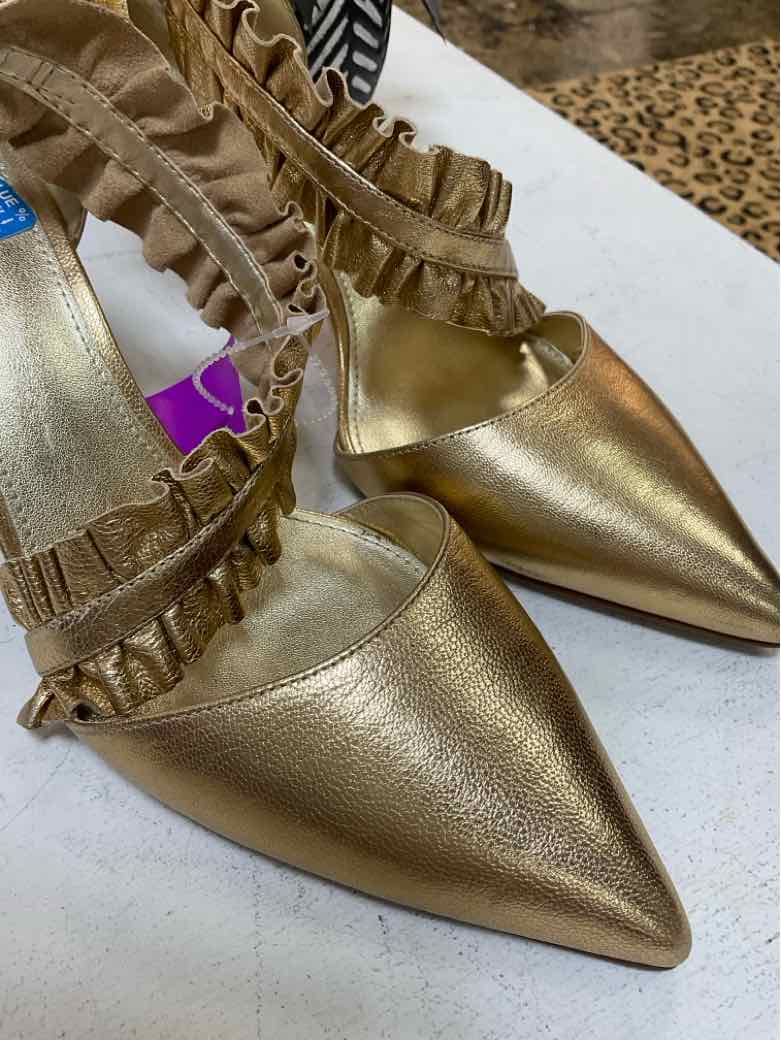 Michael Kors Shoe Size 10 Gold high heel
