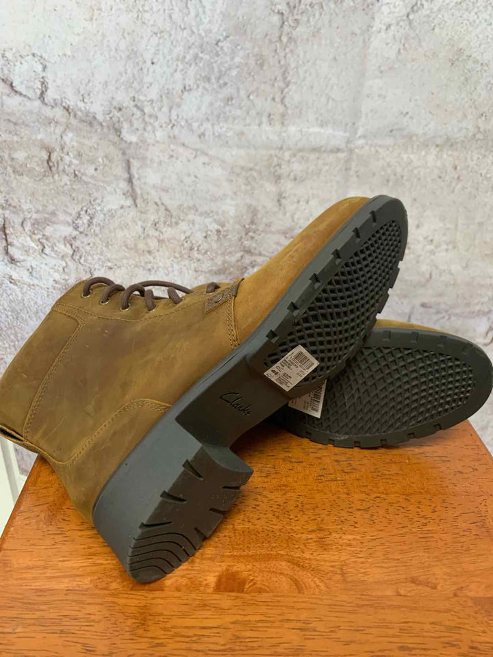 Clarks Brown W Shoe Size 10 ankle boots