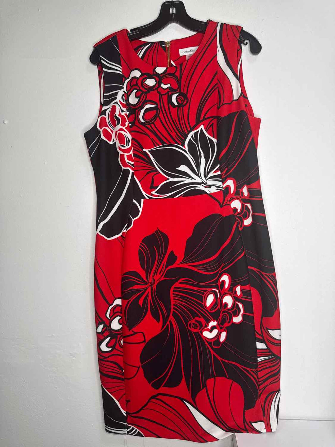 Calvin Klein Size 14 Red Floral sleeveless dress