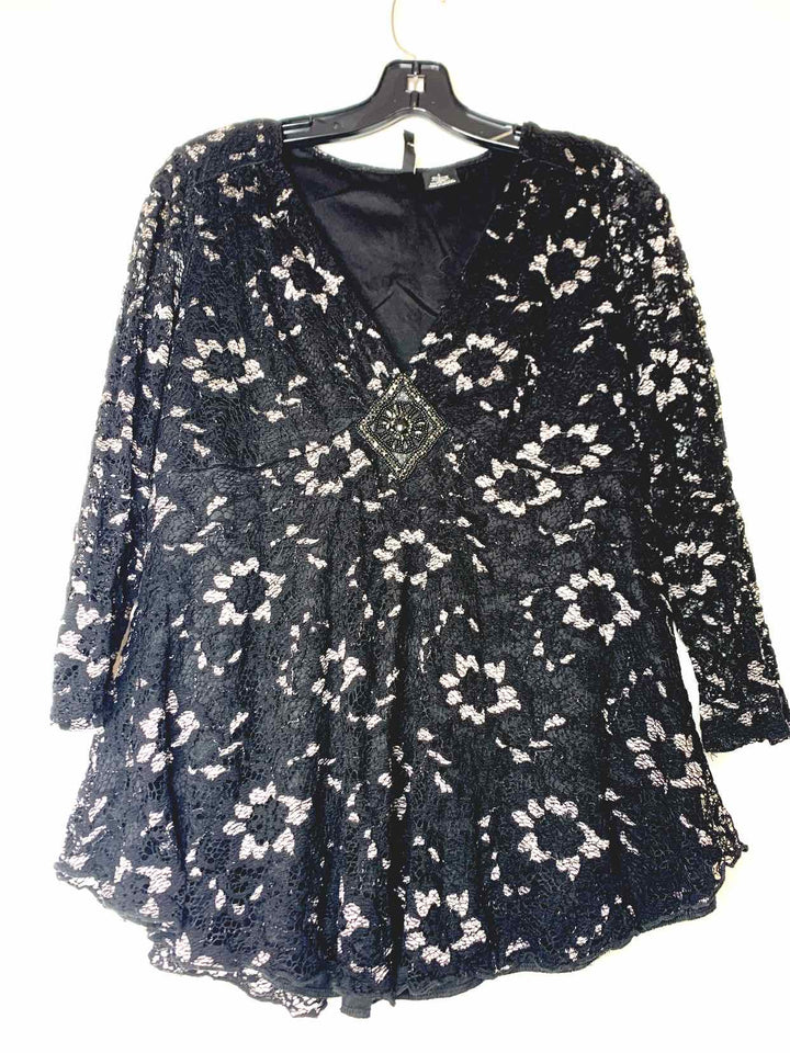 new direction Women Size L Black long sleeve top