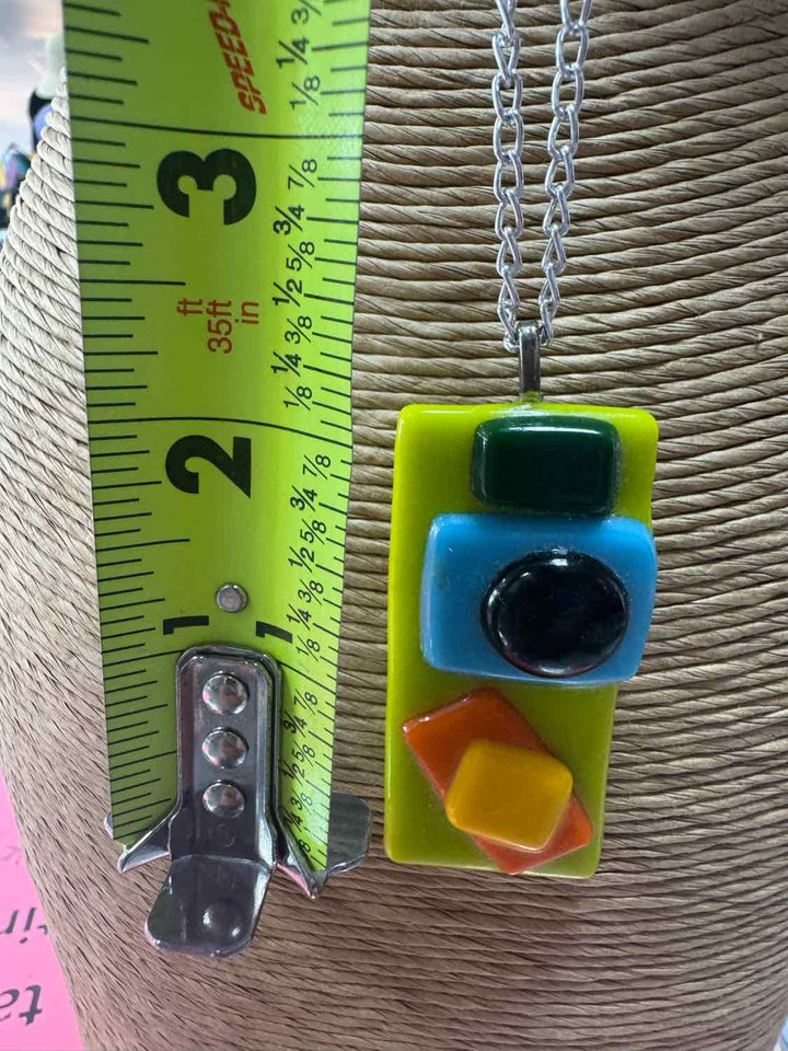 Swarovski Size M/L Lime Green NWT Necklace