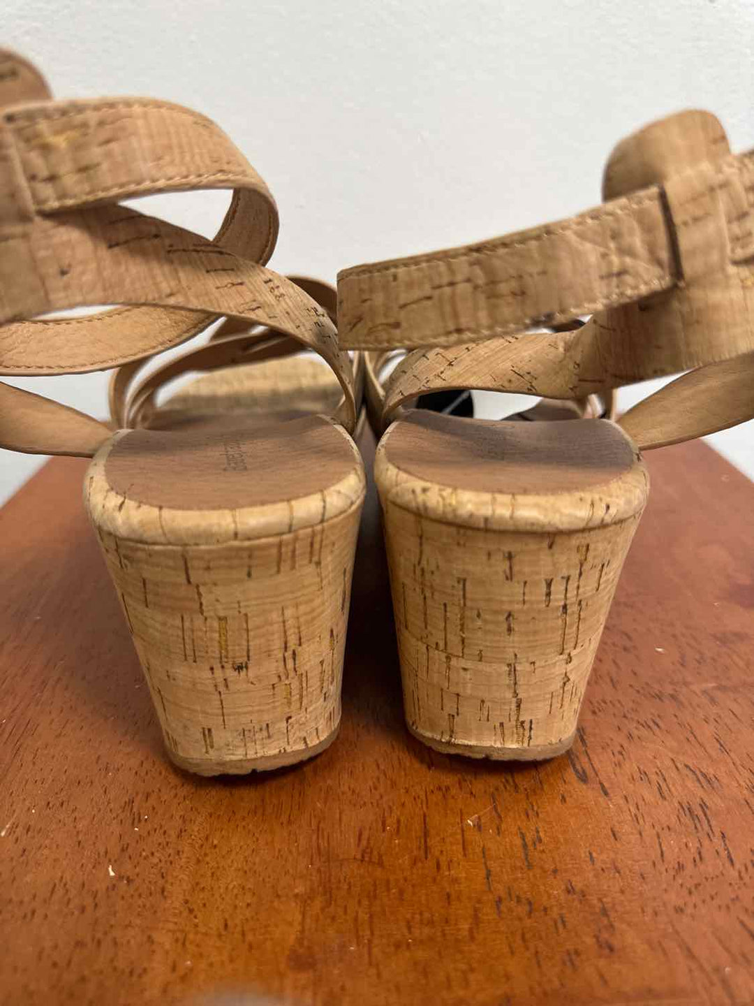 Baretraps Shoe Size 11 Camel medium heel