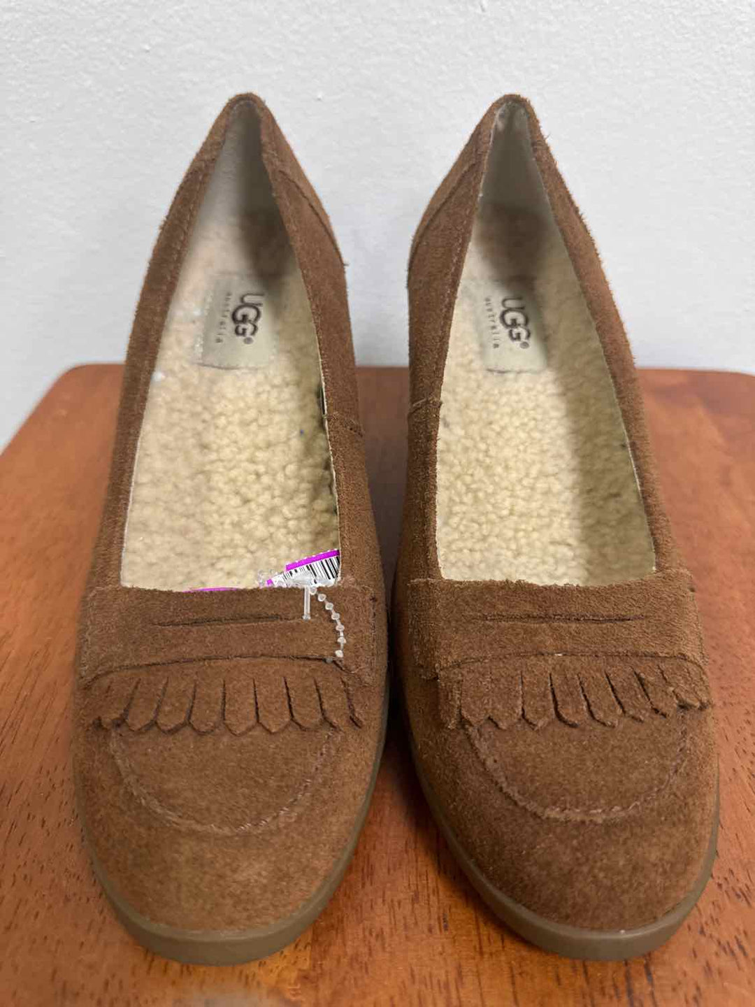 UGG Brown W Shoe Size 6 wedge