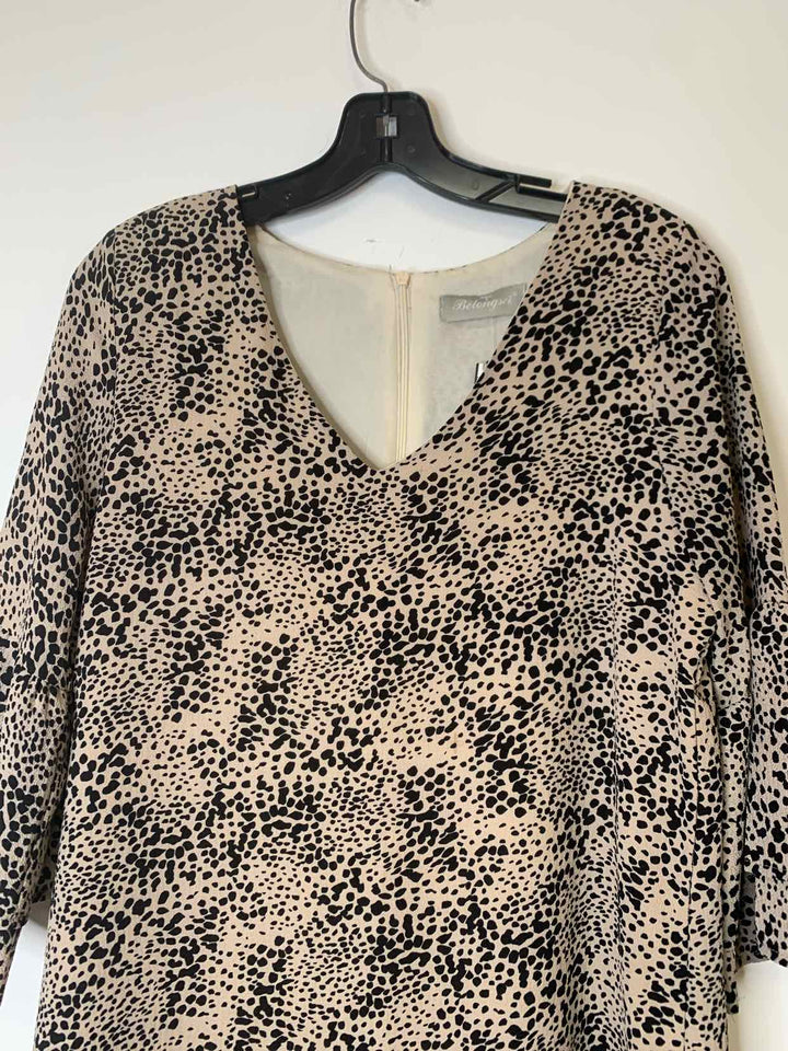 Women Size M Belongsei tan long sleeve dress