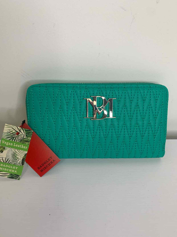 Badgley Mischka Green wallet