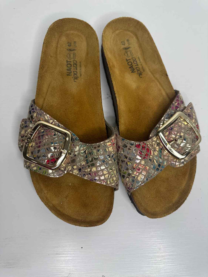 Naot Shoe Size 11 Camel flat sandal