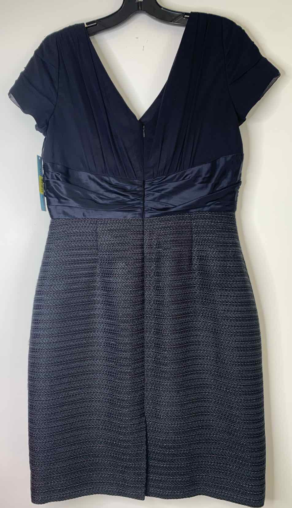 Women Size 8 Antonio Melani Navy short sleeve