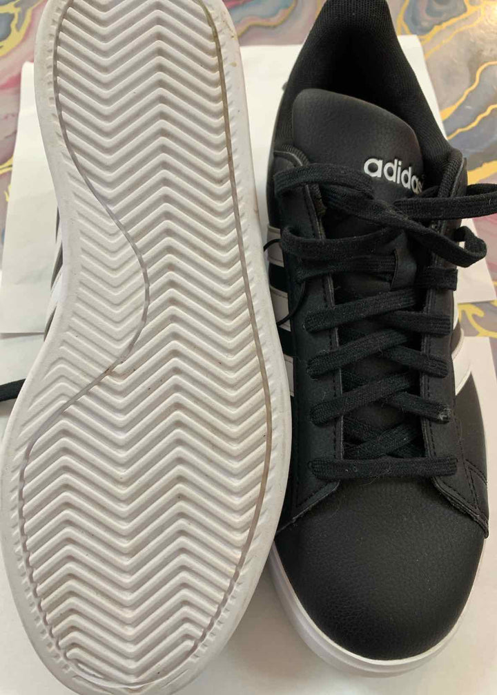 Adidas Shoe Size 9.5 Black athletic sneaker