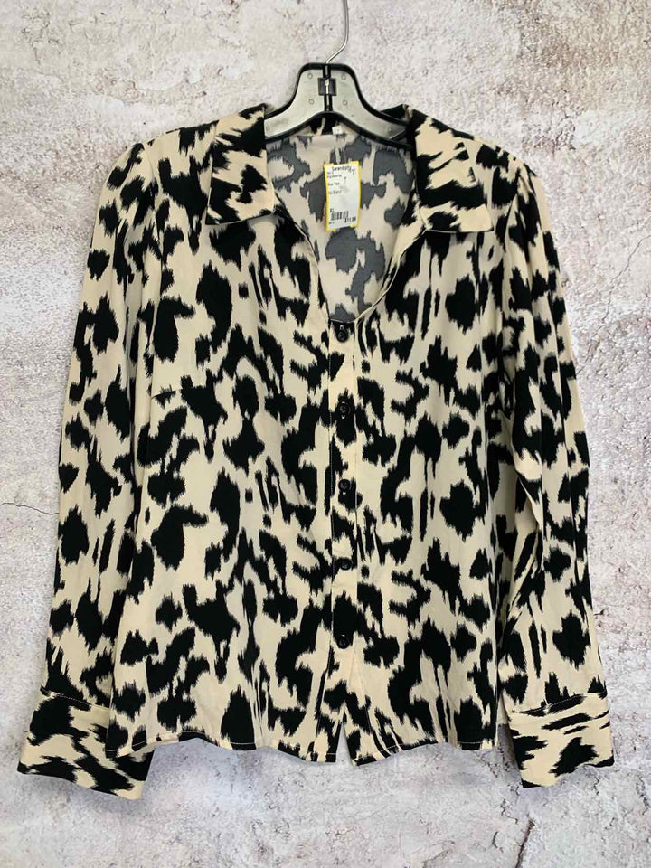 Size XL Blue long sleeve top